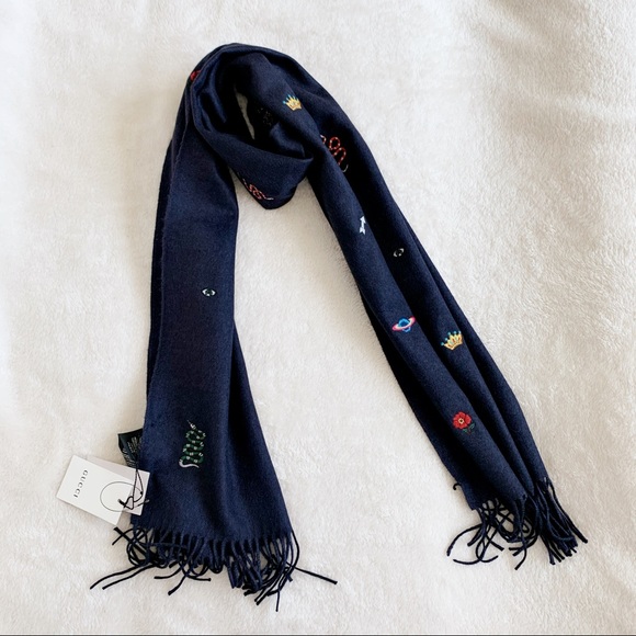 NWT Authentic Gucci Cashmere Embroidery Scarf - Picture 2 of 6